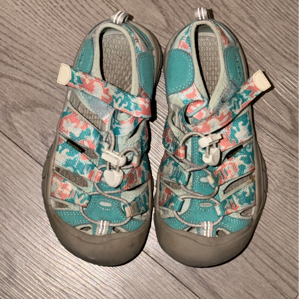 Keen Kids Teal Coral Patterned Closed-Toe Sandals